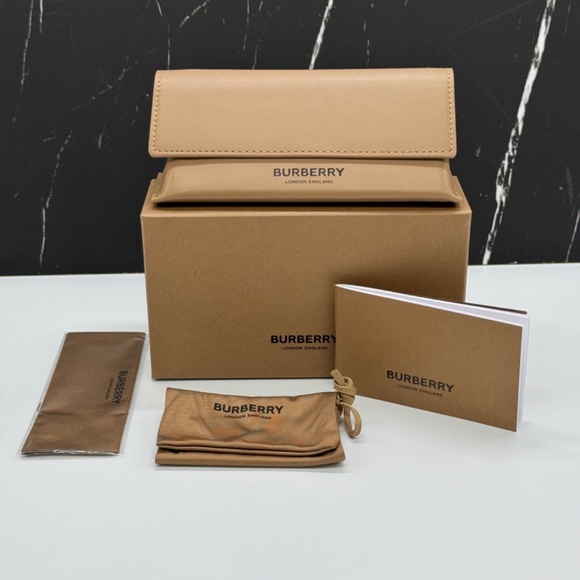 NEW BURBERRY BE4409 4092/13 WOMEN SUNGLASSES BE4409 409213 BEIGE CAT EYEWEAR - Picture 11 of 11